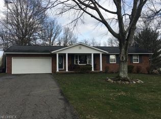7380 Lourelton Ave NW, North Canton, OH 44720