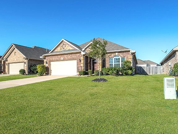 2nd image of 19043 Minero Ln