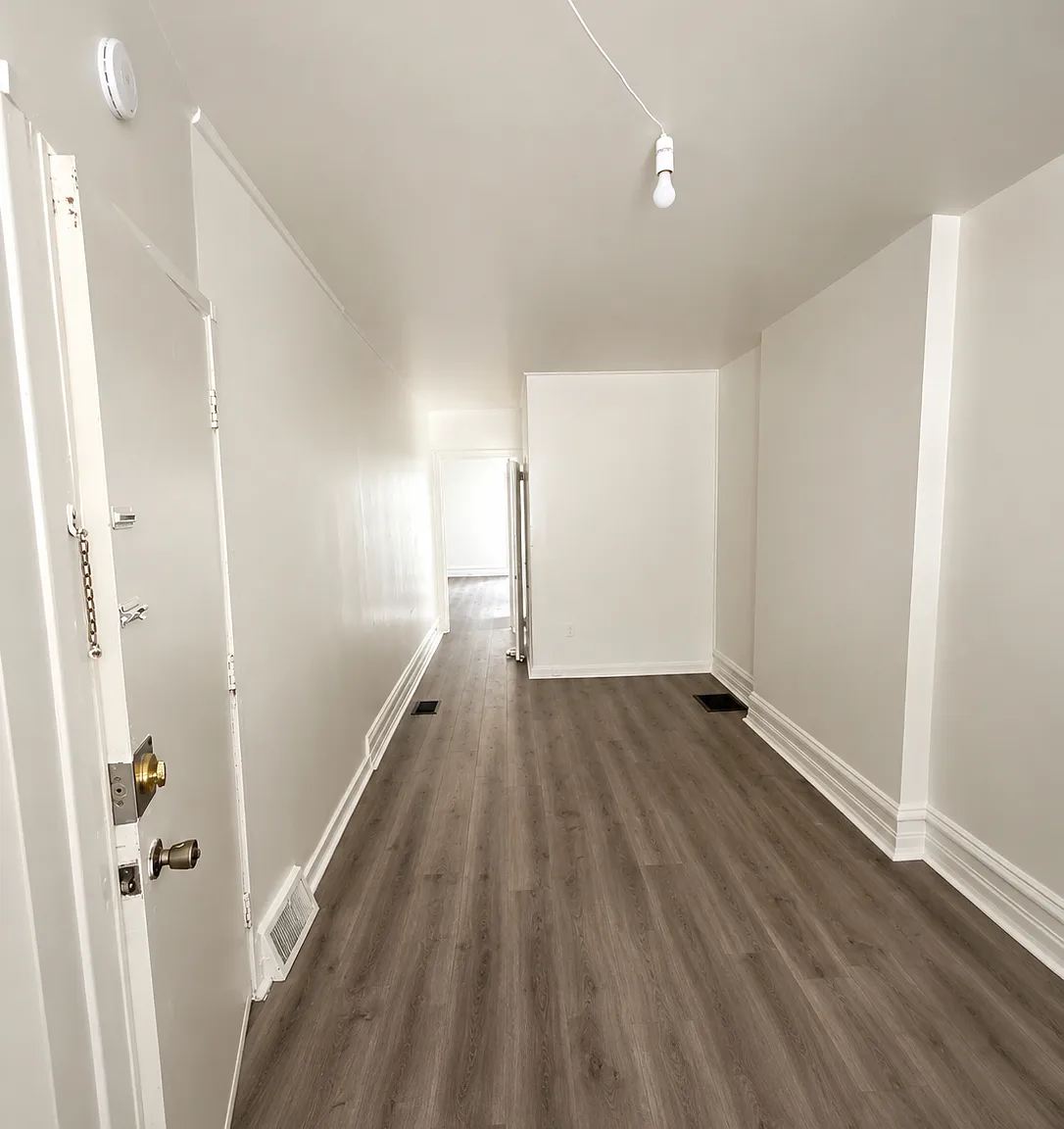 1 bed, 1000 sqft, $1,095 — Photo 1