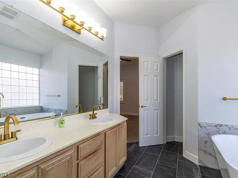 2057 Lordsburg Ln — Photo 26