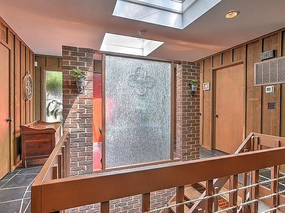 3rd image of 4412 Beechcliff Dr