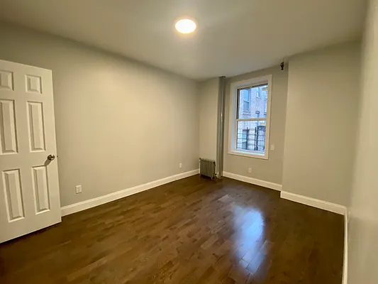 Rented by Compass | media 18