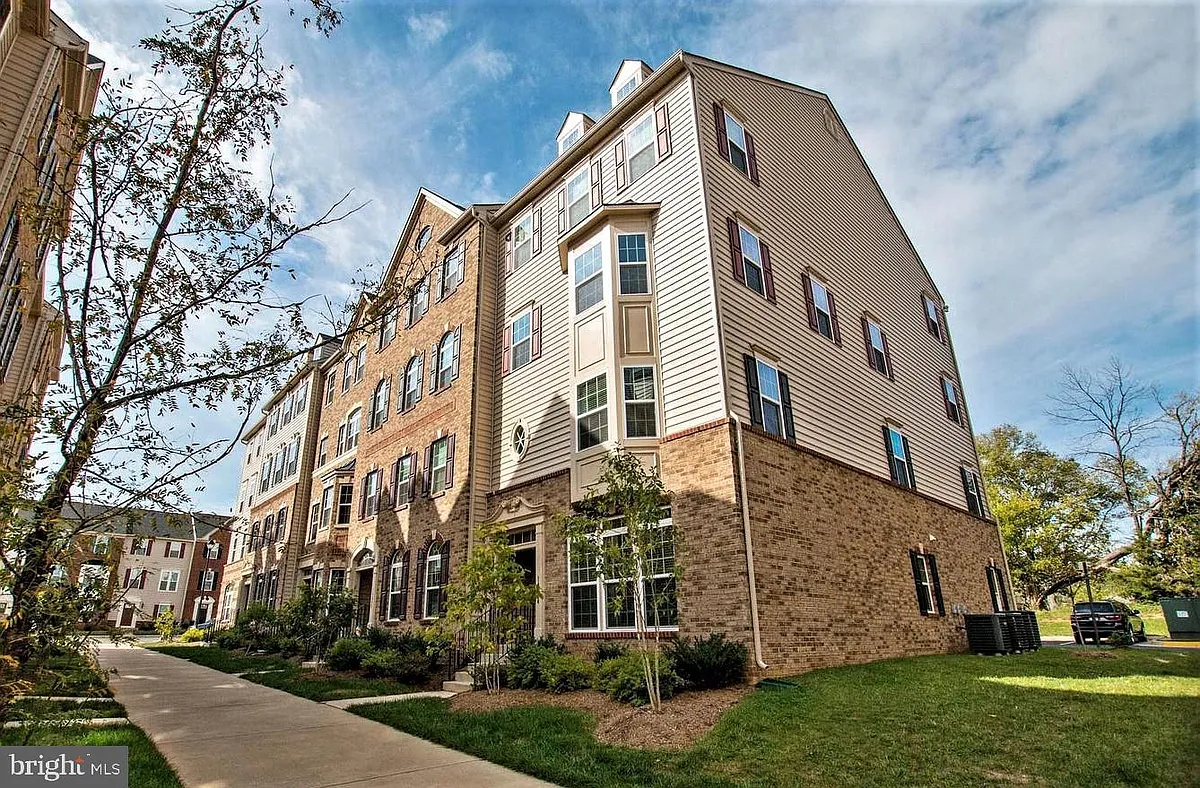 Building Photo - 14204 Haro Trl