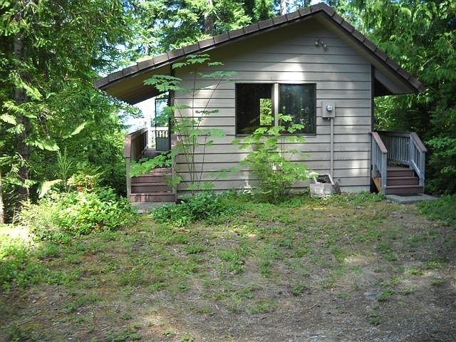 1st image of 20 N Lookout Pl