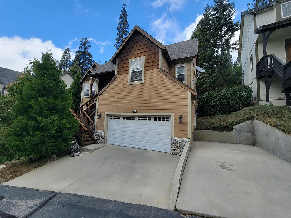 1st image of 463 Clearwater Ln