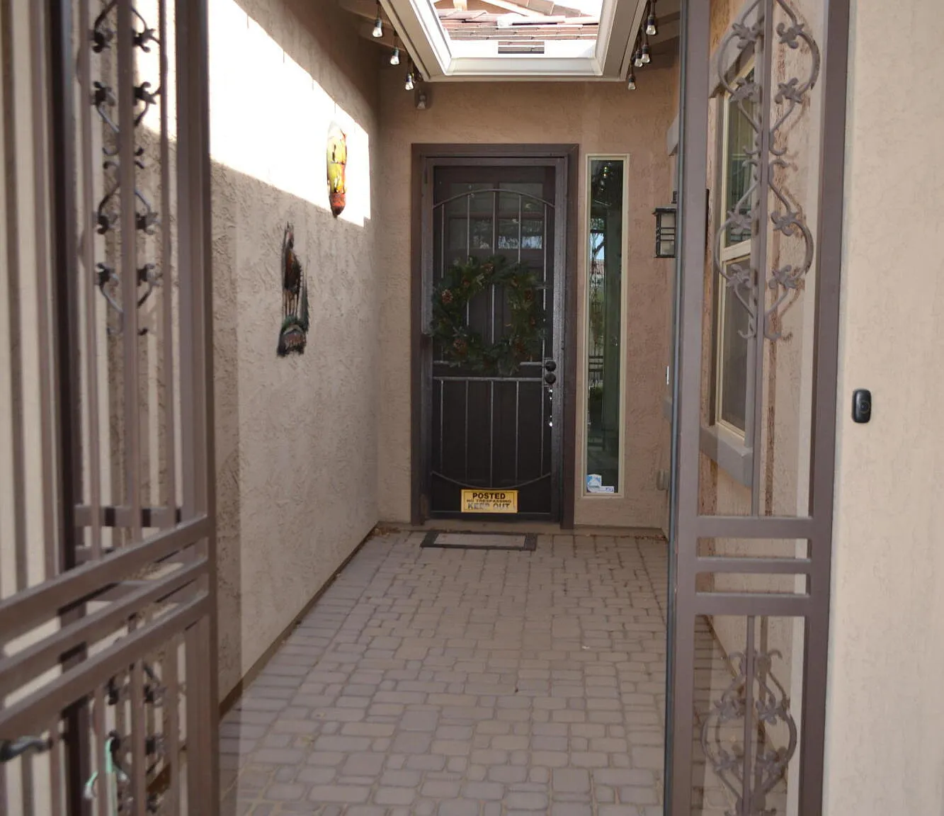 4 bed, 3.0 bath, 2554 sqft, $2,795 — Photo 2