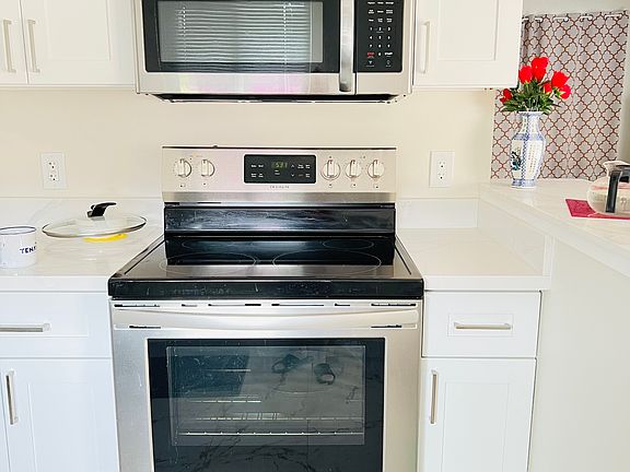 3rd image of 1522 Day Ave Unit D