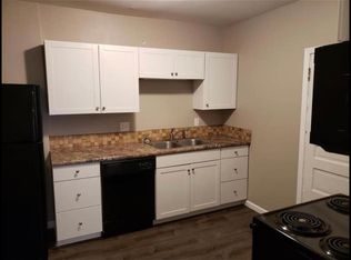 340 S Hackett Rd, Waterloo, IA 50701