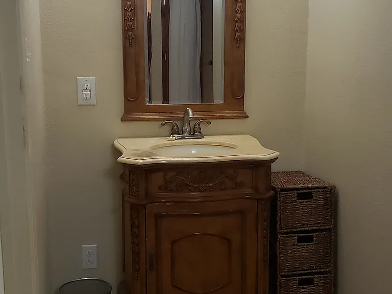Master bath area