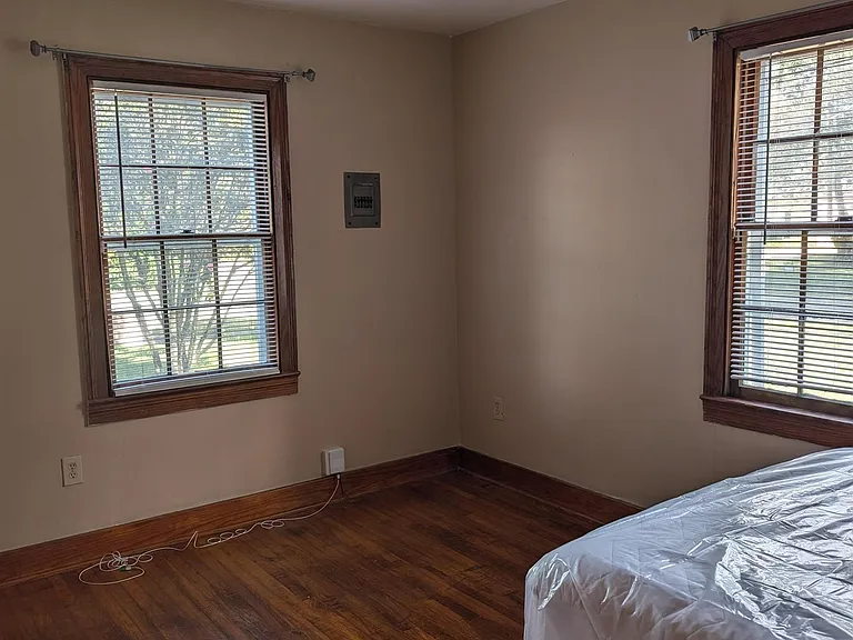 313 Burgin Ave — Photo 27