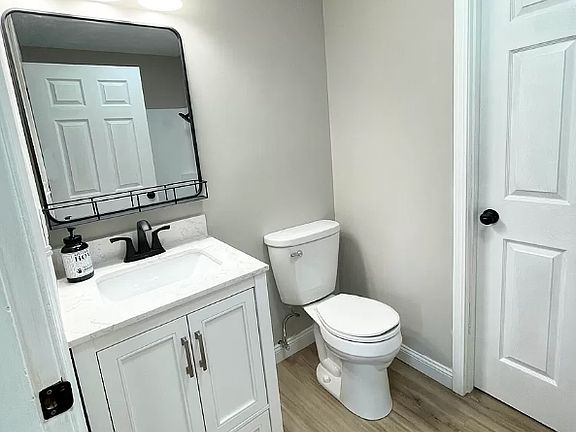 4th image of 142 Kimberly Ln #1