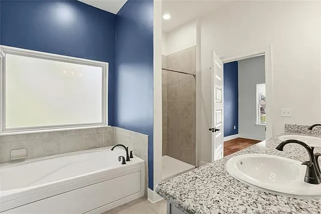 1402 Alvar St — Photo 12