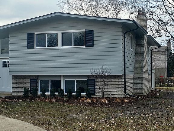 3rd image of 29301 Marimoor Dr