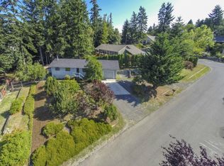 520 Horizon View Pl NW, Bainbridge Island, WA 98110