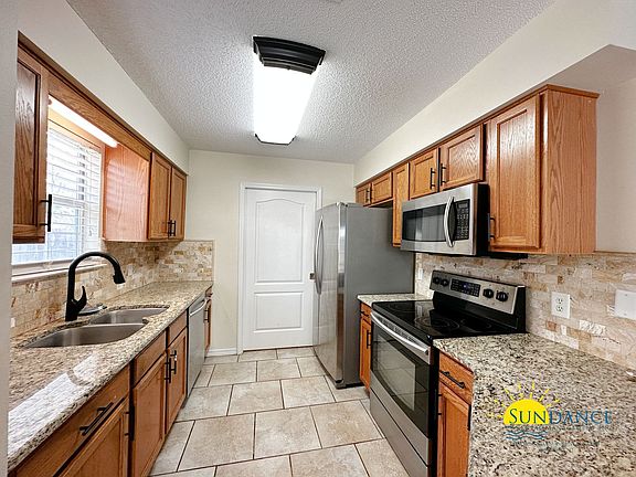 5th image of 634 Jerrells Ave