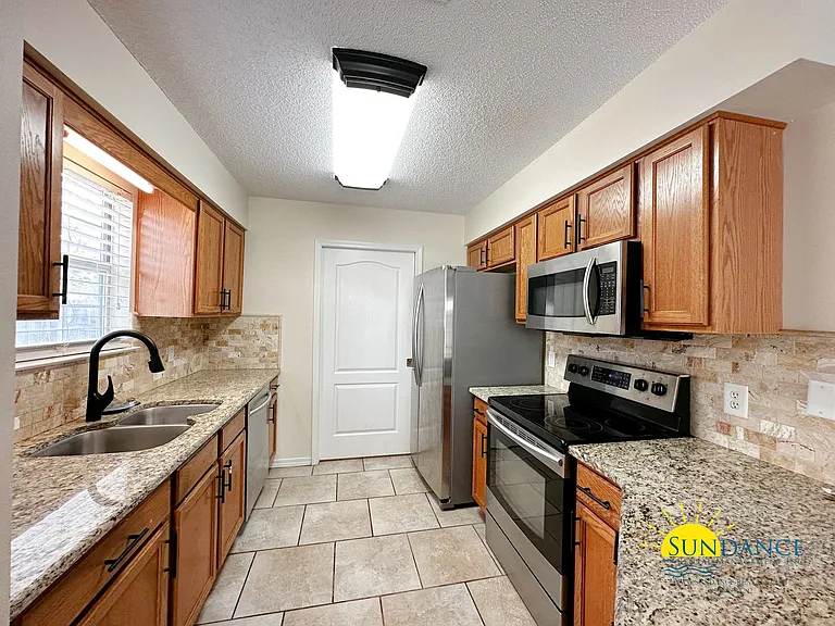 634 Jerrells Ave — Photo 5