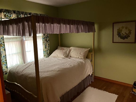 back bedroom view from hall