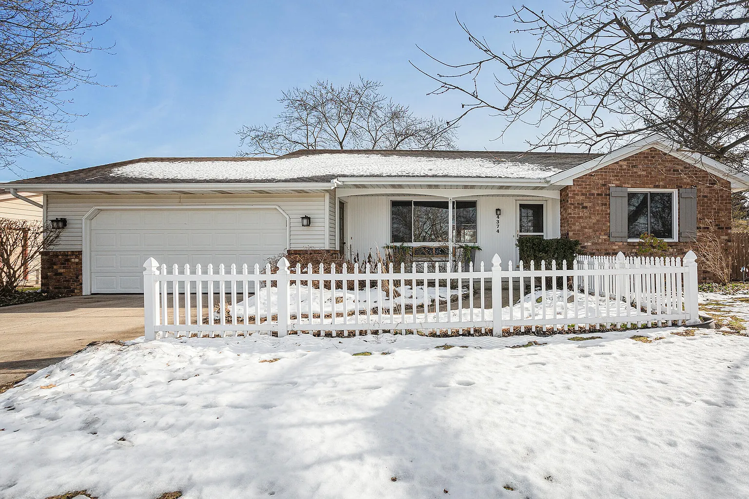 4374 Valla Ct SW photo 1