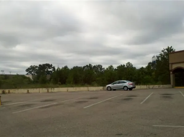 621 Boll Weevil Cir #40, Enterprise, AL 36330