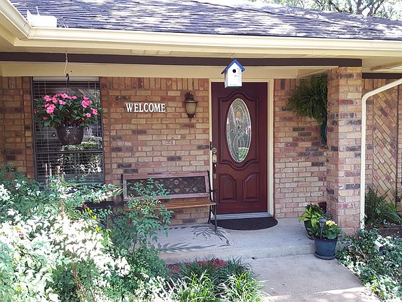 2nd image of 3005 Southridge Ct