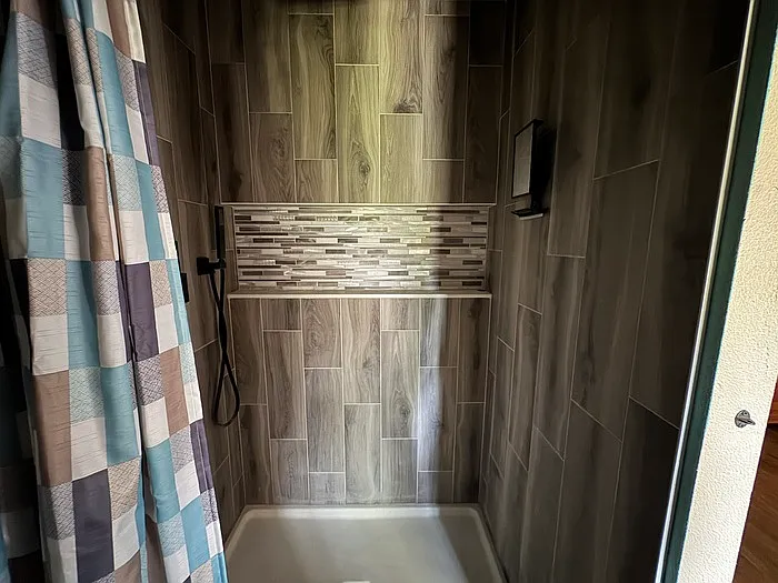 1584 Valiant Dr — Photo 15