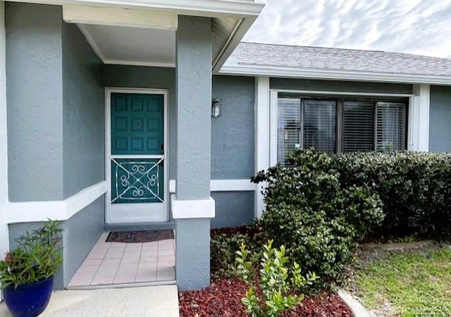 Updated 3-Bedroom, 2-Bath Home w/ Office Your Perfect Florida Retreat! Available April through No... — Photo 3