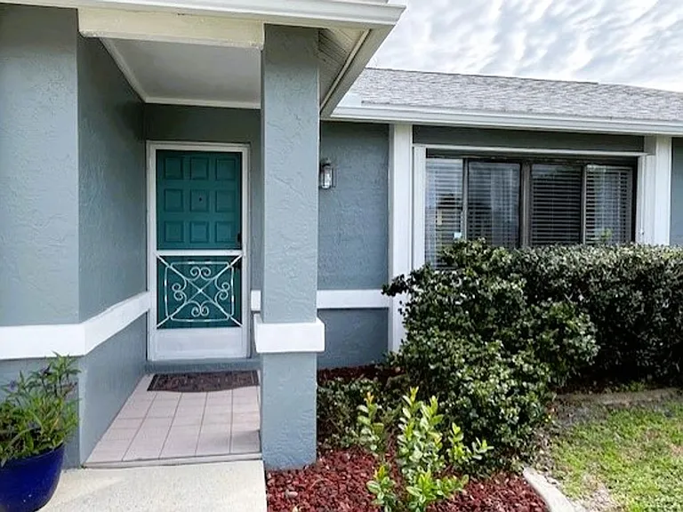 22497 Glen Ave — Photo 3