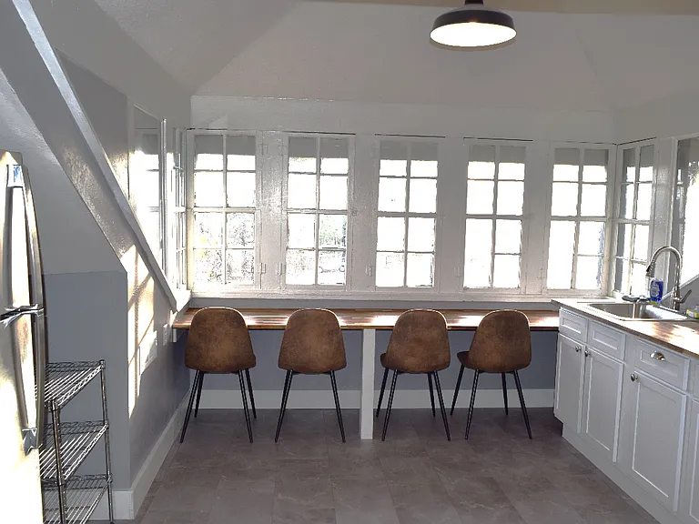 1006 Thompson Pl #2 — Photo 2