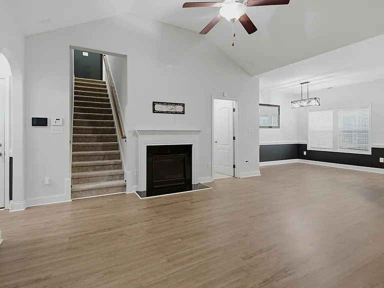 657 Equestrian Way — Photo 12