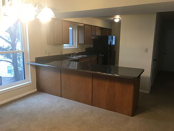 3rd image of 3200 Lynnhaven Dr APT 301