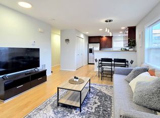 516 N 46th St, Seattle, WA 98103