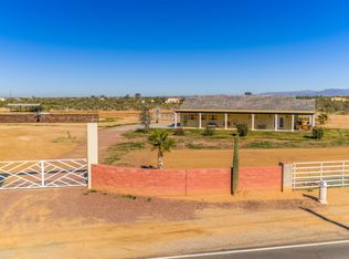 13570 W Manville Rd, Tucson, AZ 85743