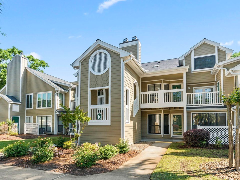 1st image of 900 Courtyard Dr. #K8