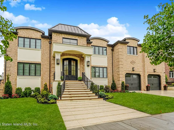 707 Ionia Ave, Staten Island, NY 10312