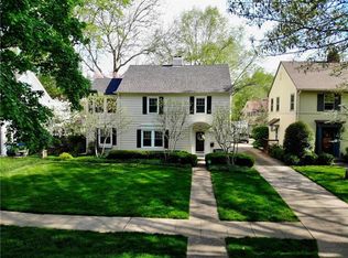 628 Greenway Ter, Kansas City, MO 64113