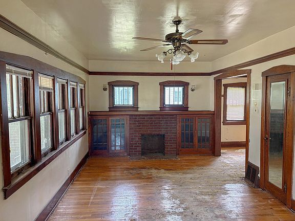 3rd image of 334 E Baltimore Blvd