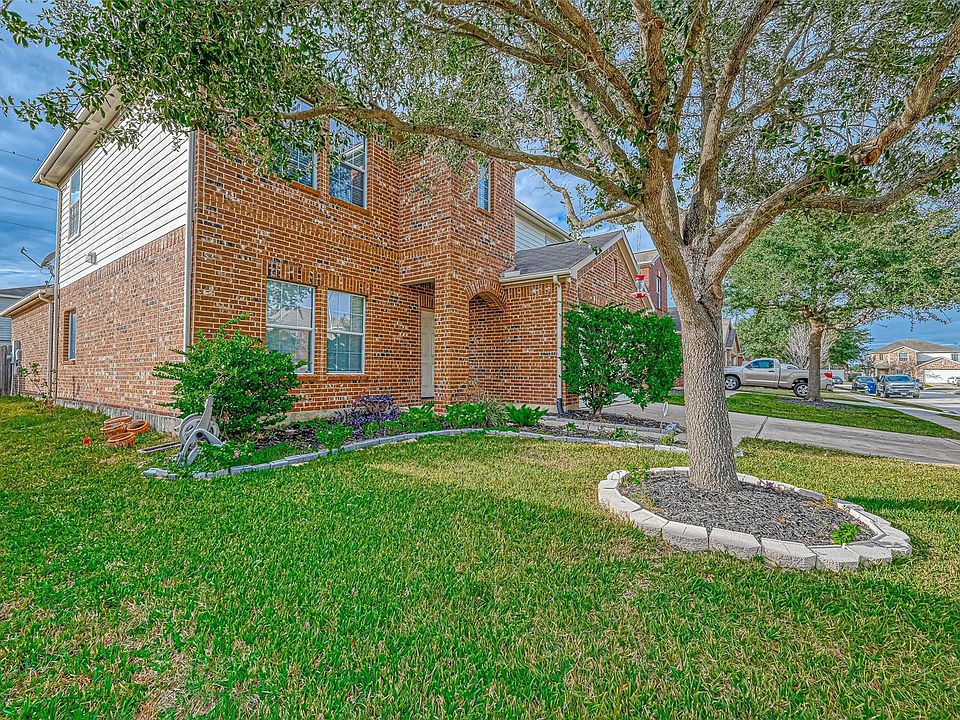 1st image of 2815 Mustang Hill Ln