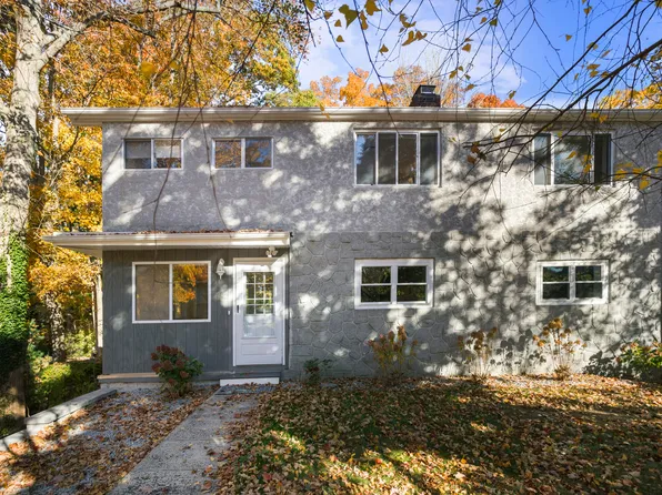 492 Shore Drive, Branford, CT 06405