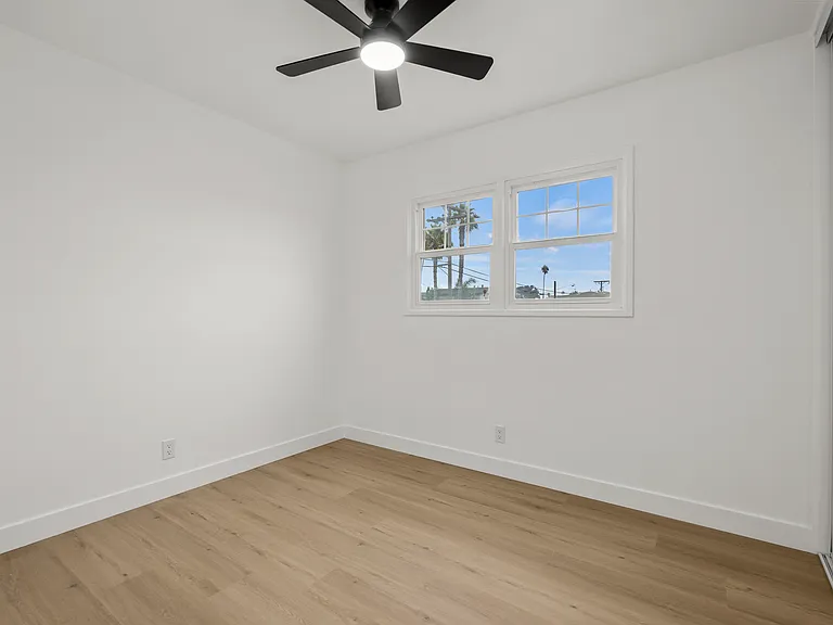 868 Emerald St #870.5 — Photo 8