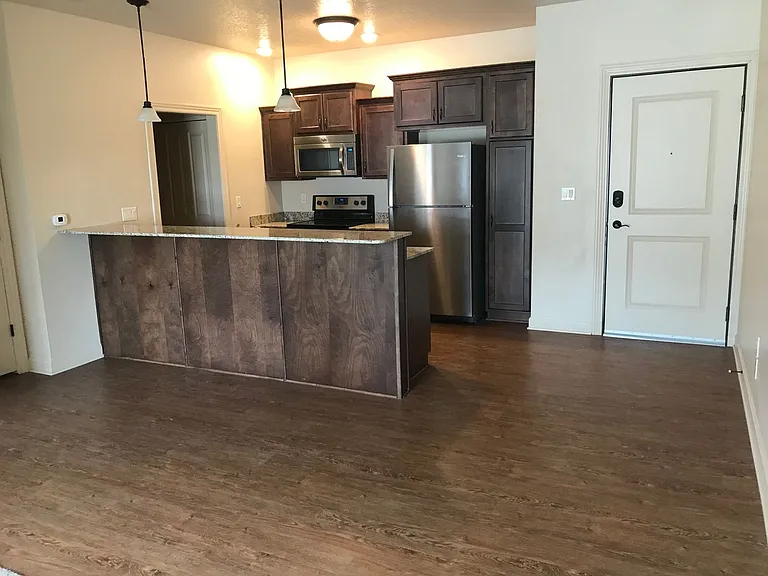 2810 Bobcat Dr #104 — Photo 4