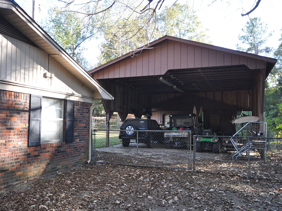2nd image of 1018 Wilson St