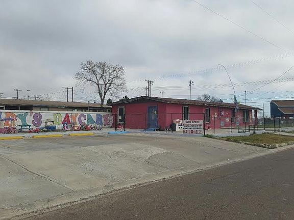 2nd image of 202 N Arkansas