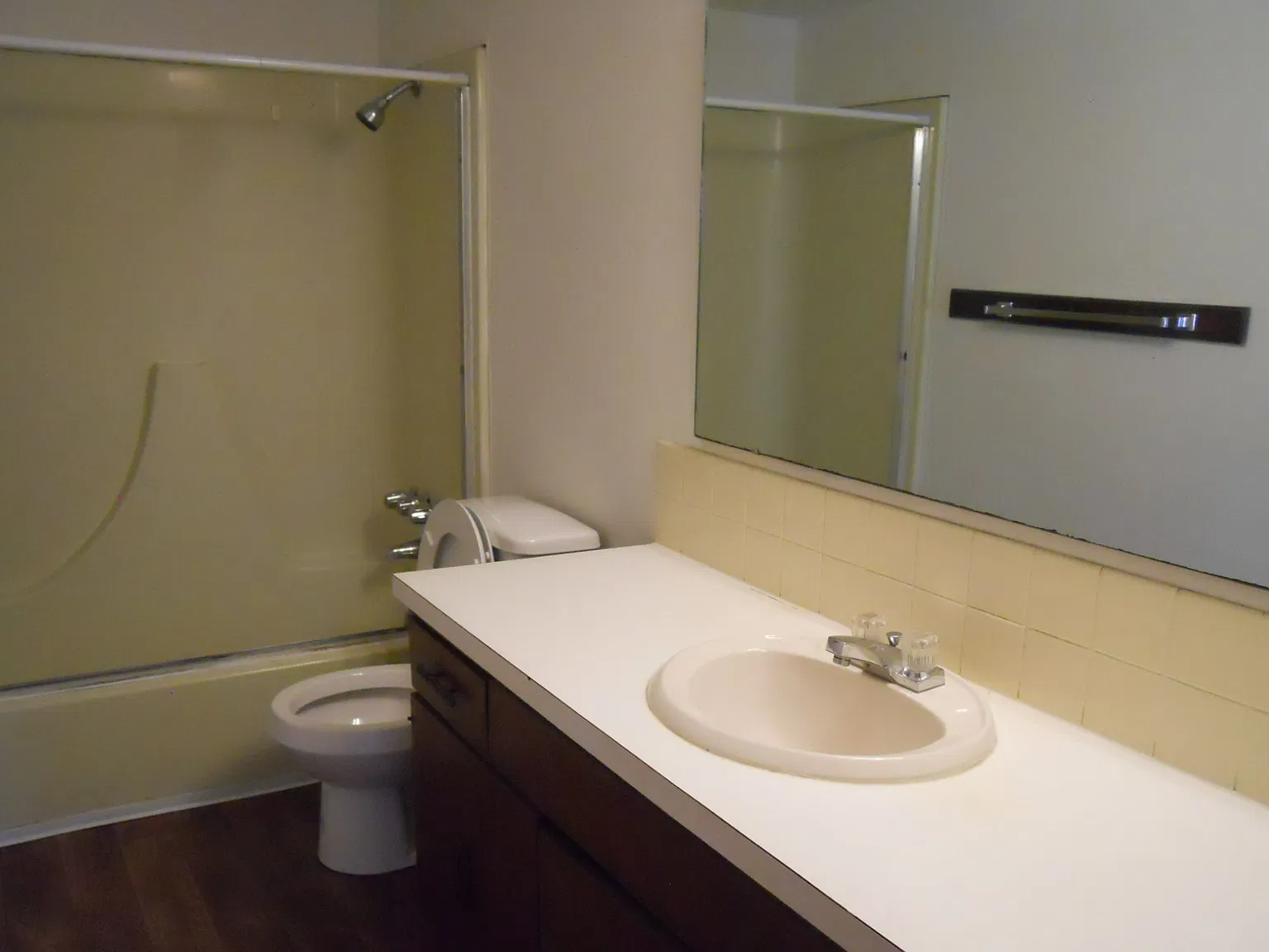 2 bed, 800 sqft, $825 — Photo 4