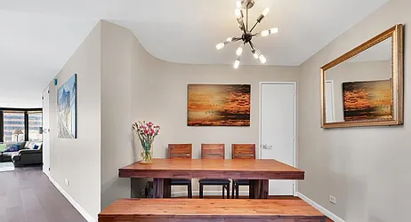 Rented by R New York