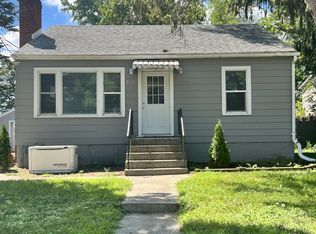 259 Lippincott Ln, Fox Lake, IL 60020