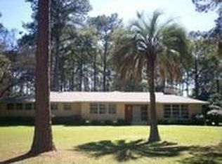 3511 Country Club Dr, Valdosta, GA 31605