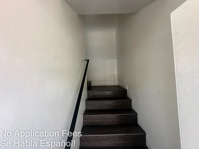 1415 Seward St — Photo 1