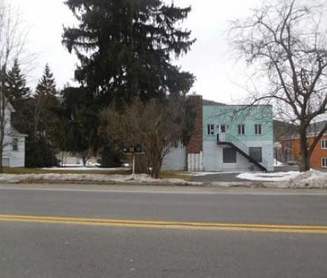 2nd image of 742 River Rd