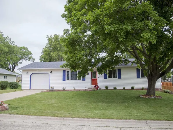 216 West Valley Street, Dodgeville, WI 53533
