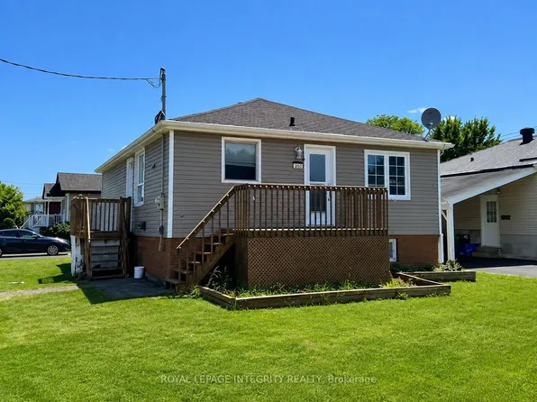 607 12th St E, Cornwall, ON K6H 3B2